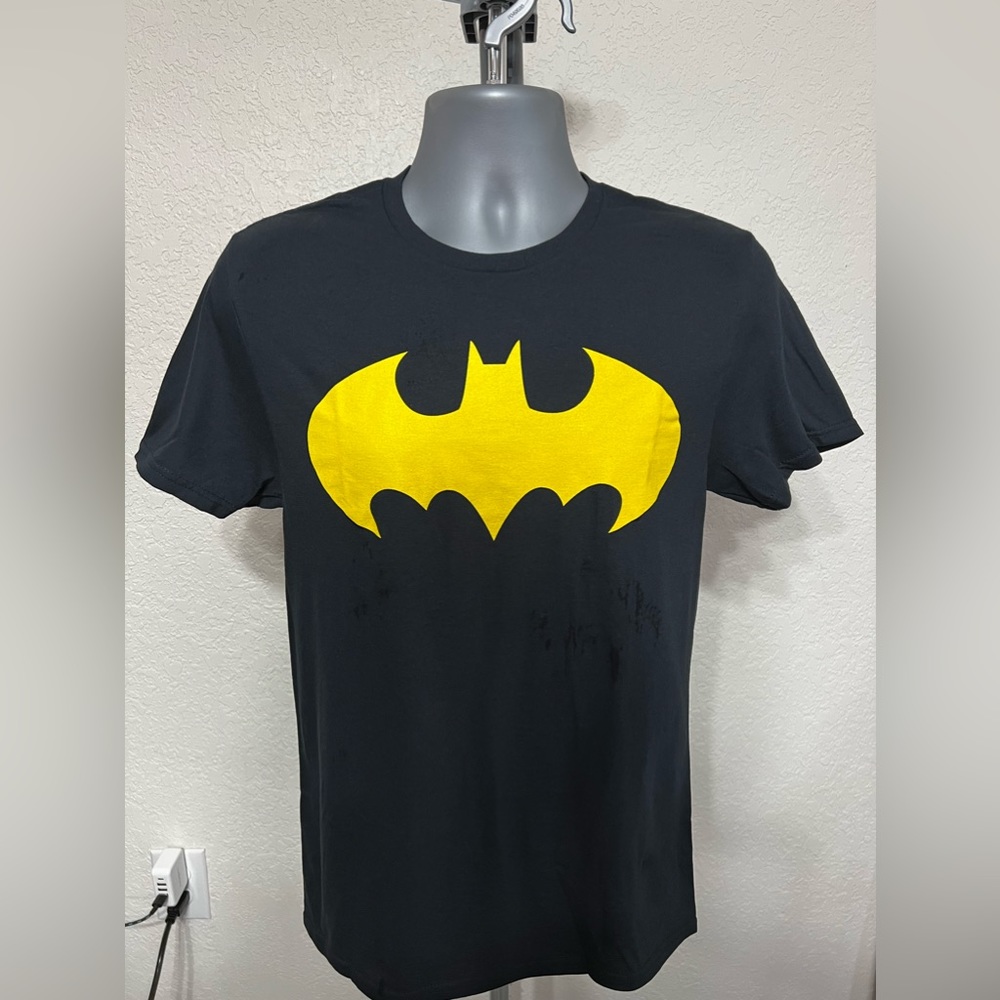 Classic Graphic T-Shirt “Batman” size Small